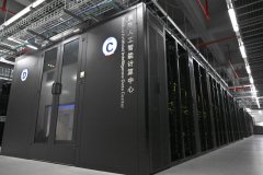 办事国表里上百个数据和算力